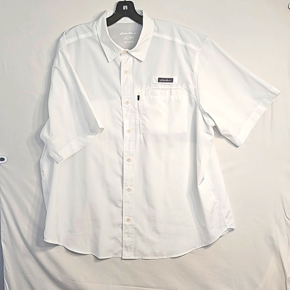 Eddie Bauer Men's Short Sleeve Moisture Wicking Woven Tech Shirt